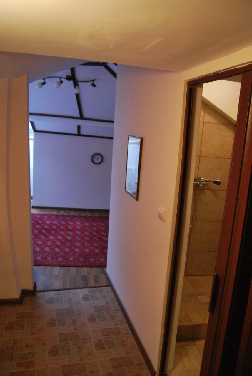 Motor House Unirii Hotell Bukarest Exteriör bild